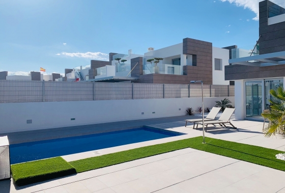 Resale - Villa - El Raso