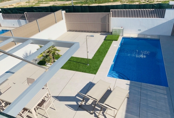 Resale - Villa - El Raso