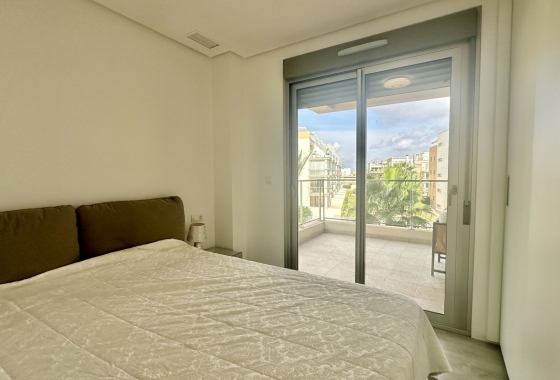 Resale - Apartment / flat - Orihuela Costa - Villamartín