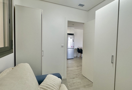 Resale - Apartment / flat - Orihuela Costa - Villamartín