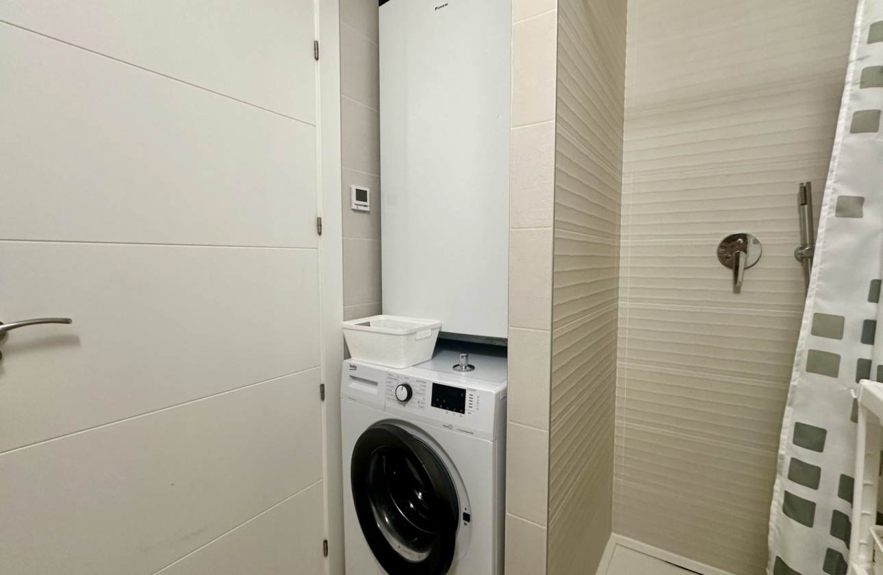 Resale - Apartment / flat - Orihuela Costa - Villamartín