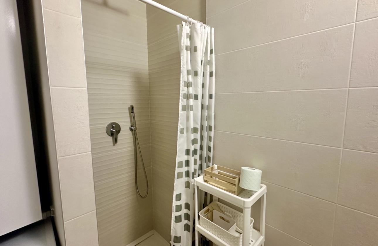 Resale - Apartment / flat - Orihuela Costa - Villamartín