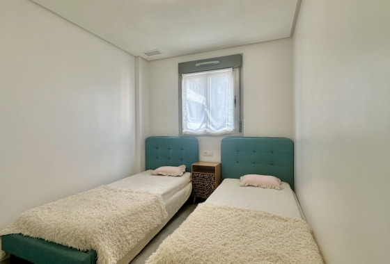 Resale - Apartment / flat - Orihuela Costa - Villamartín