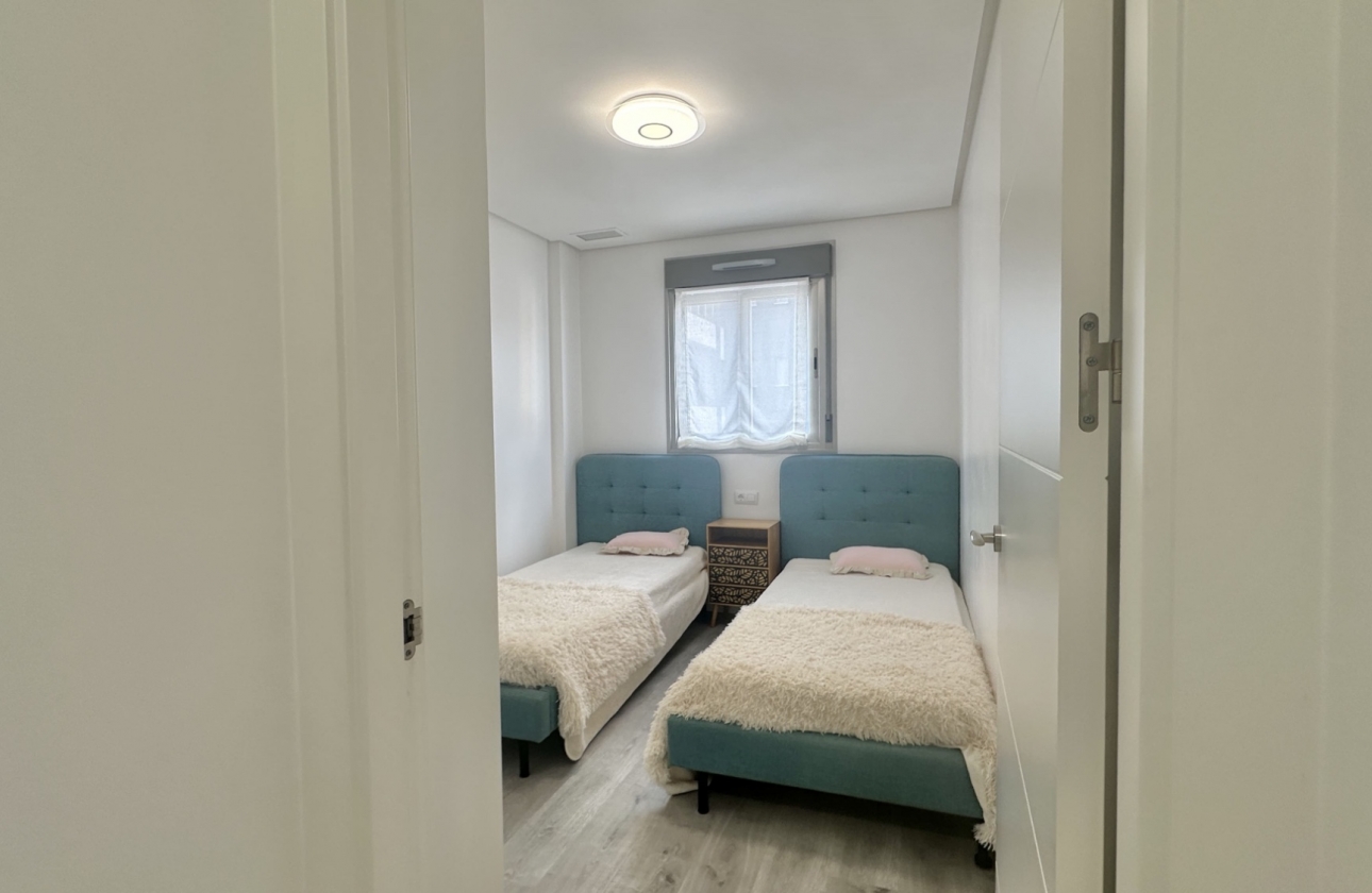 Resale - Apartment / flat - Orihuela Costa - Villamartín