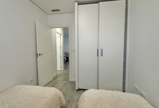 Resale - Apartment / flat - Orihuela Costa - Villamartín