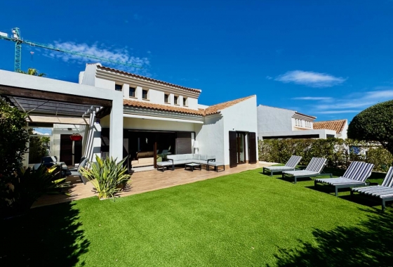 Resale - Villa - Algorfa - La finca Golf