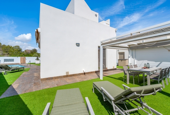 Resale - Villa - Orihuela Costa - Pau 8