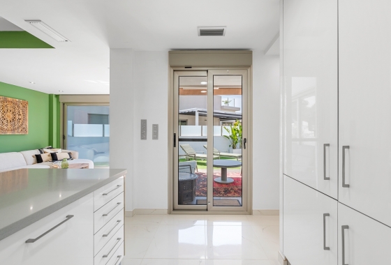 Resale - Villa - Orihuela Costa - Pau 8