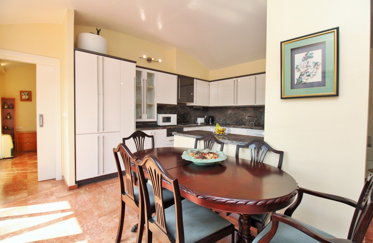 Resale - Apartment / flat - Las Ramblas