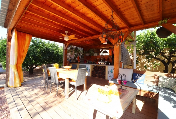 Resale - Finca / Country Property - Orihuela Costa - La Campaneta