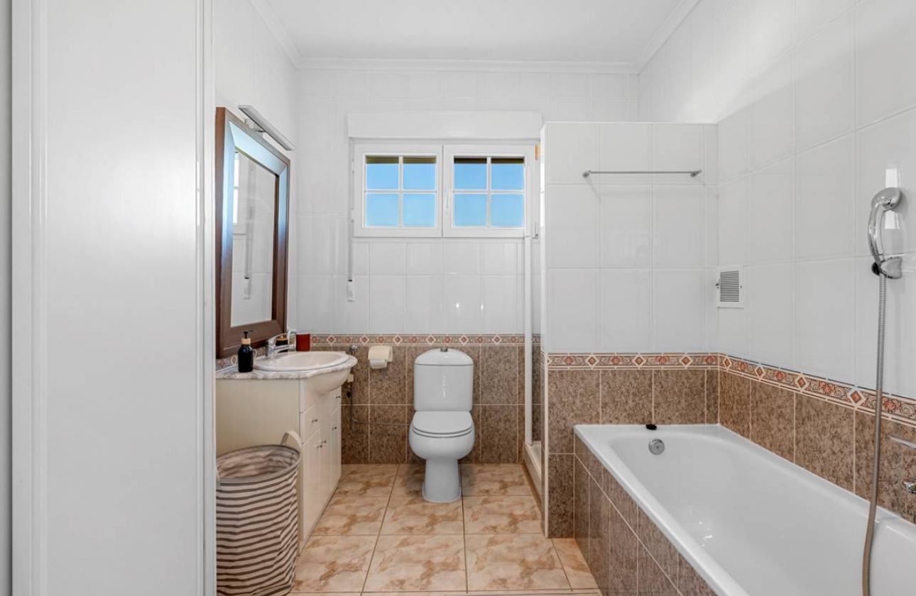 Revente - Finca / Country Property - Los Montesinos