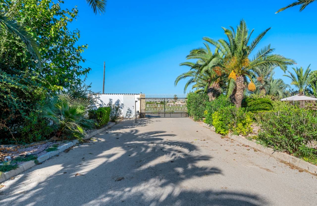 Revente - Finca / Country Property - Los Montesinos