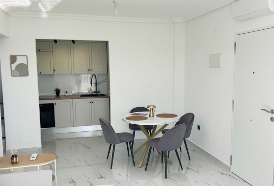 Resale - House - Orihuela Costa - La Zenia