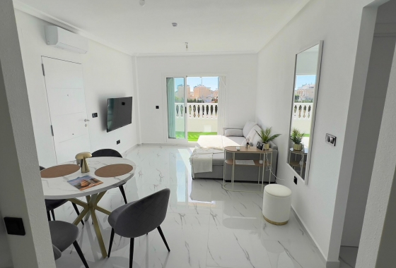 Resale - House - Orihuela Costa - La Zenia