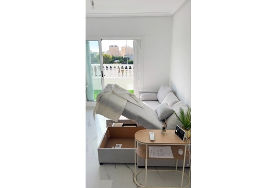 Resale - House - Orihuela Costa - La Zenia