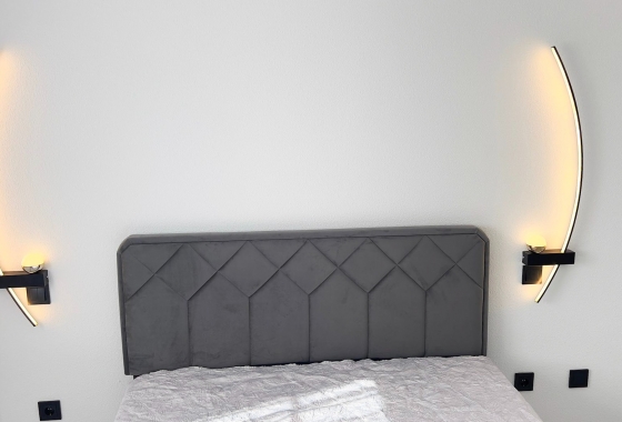 Resale - House - Orihuela Costa - La Zenia