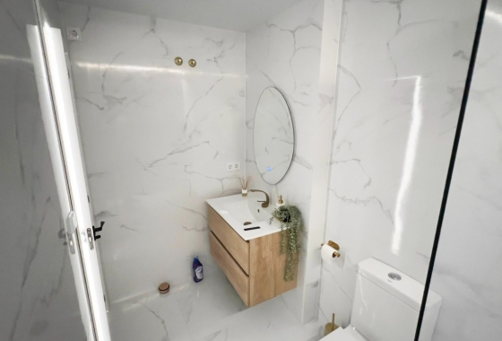 Resale - House - Orihuela Costa - La Zenia