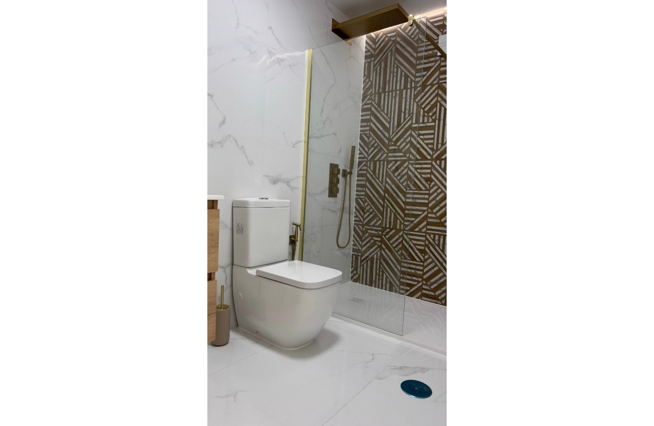 Resale - House - Orihuela Costa - La Zenia