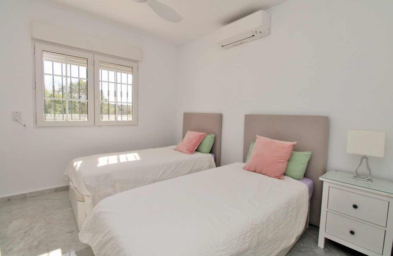 Resale - Villa - Las Ramblas