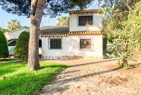 Resale - Villa - Orihuela Costa - Punta Prima