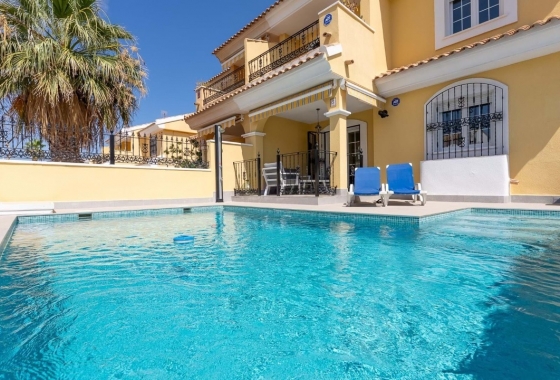 Resale - Villa - Villamartin - Los Dolses
