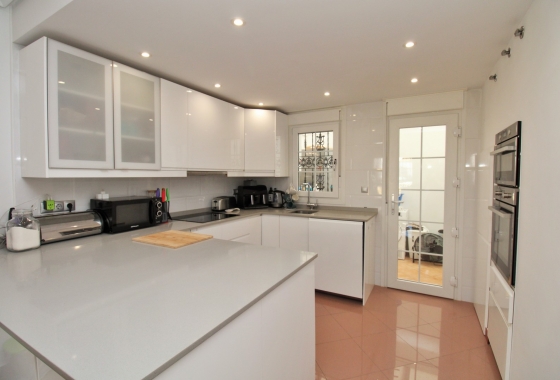 Resale - Villa - Villamartin - Los Dolses