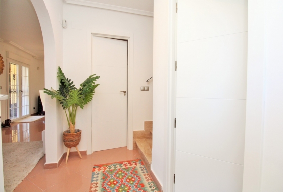 Resale - Villa - Villamartin - Los Dolses