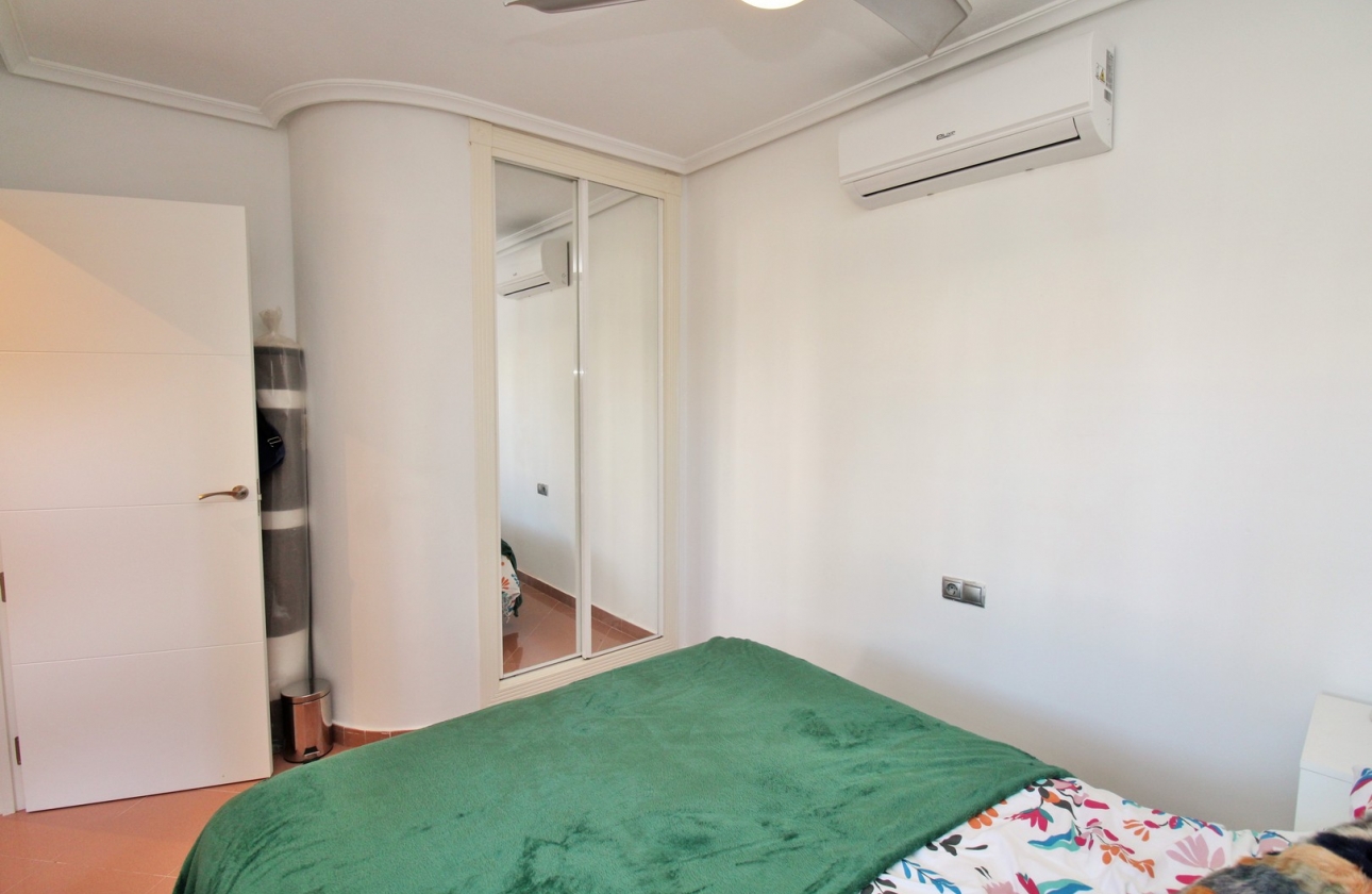 Resale - Villa - Villamartin - Los Dolses