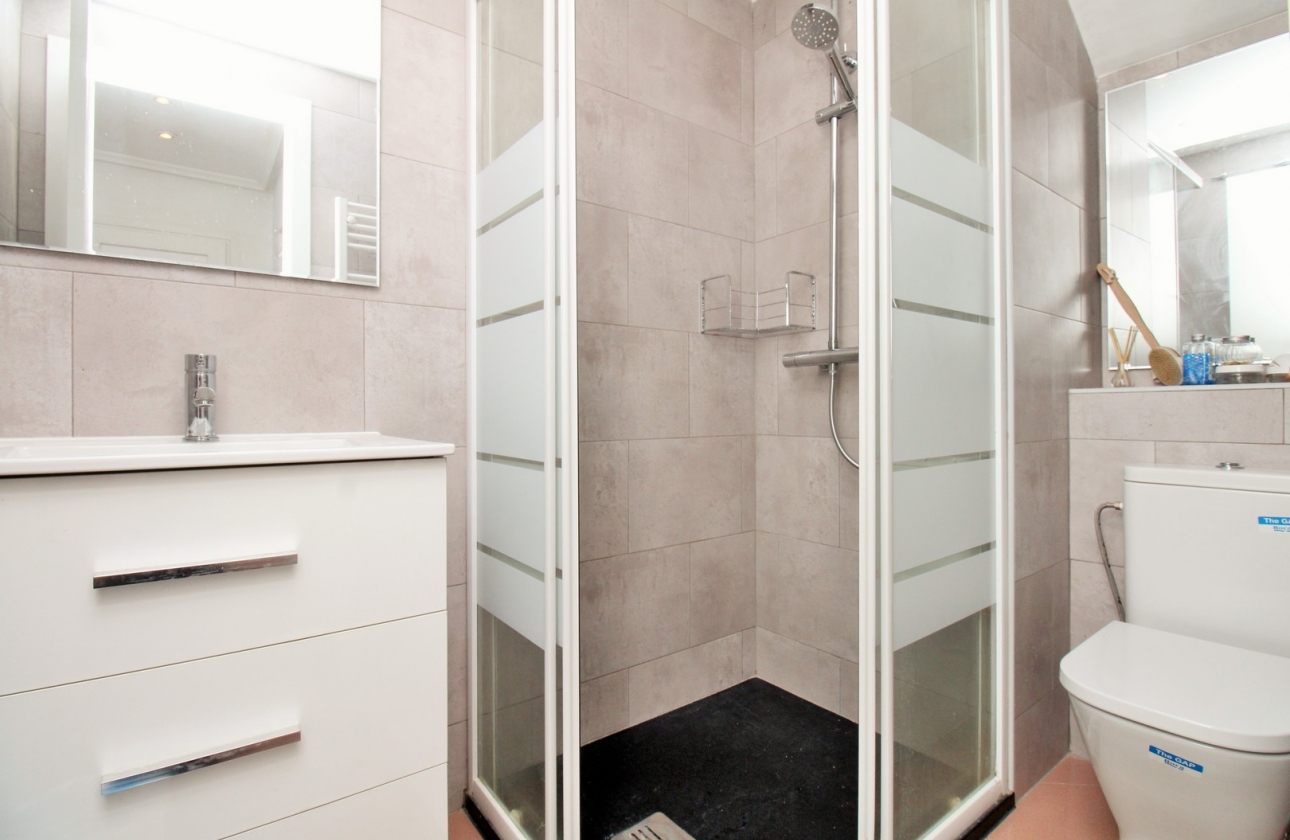 Resale - Villa - Villamartin - Los Dolses