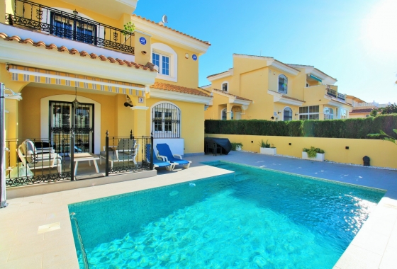 Resale - Villa - Villamartin - Los Dolses