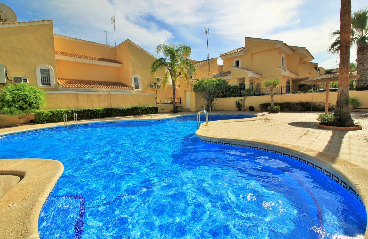 Resale - Villa - Villamartin - Los Dolses