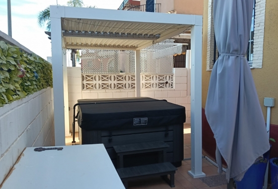 Resale - Villa - Los Montesinos - La Herrada