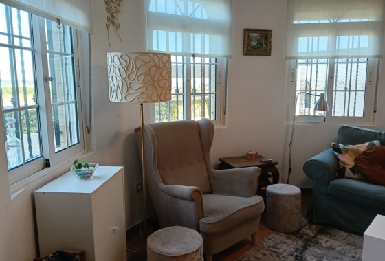 Resale - Villa - Los Montesinos - La Herrada