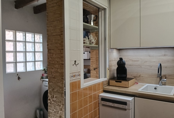 Resale - Villa - Los Montesinos - La Herrada