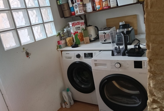 Resale - Villa - Los Montesinos - La Herrada