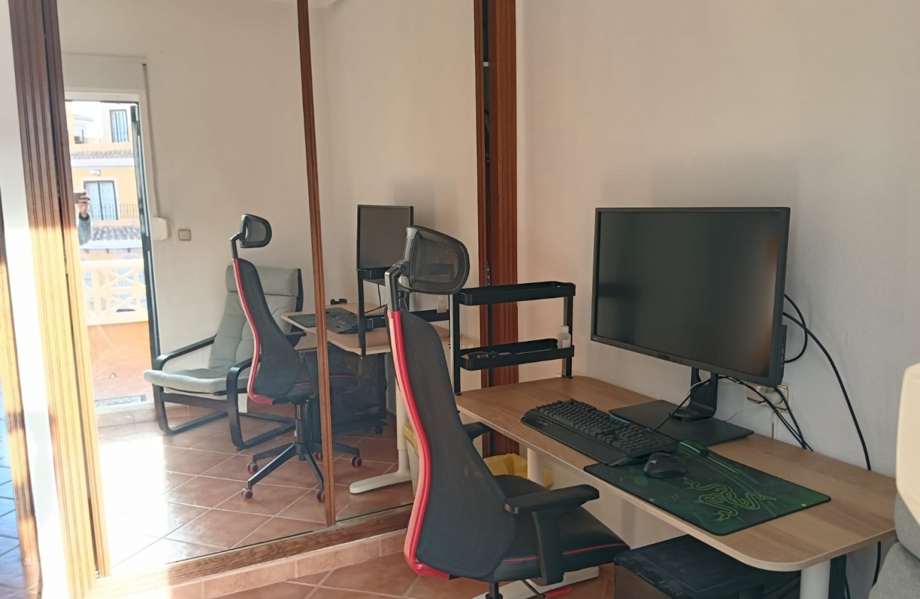 Resale - Villa - Los Montesinos - La Herrada