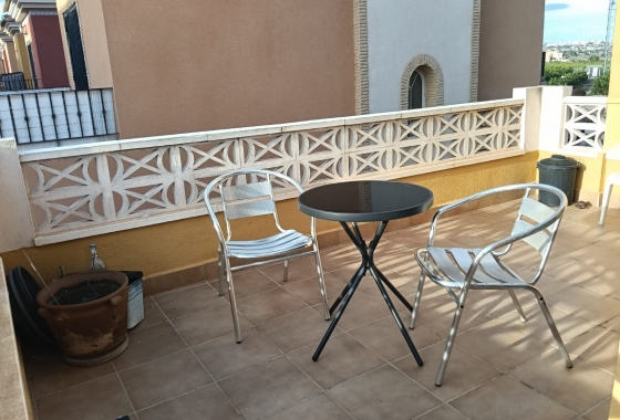 Resale - Villa - Los Montesinos - La Herrada