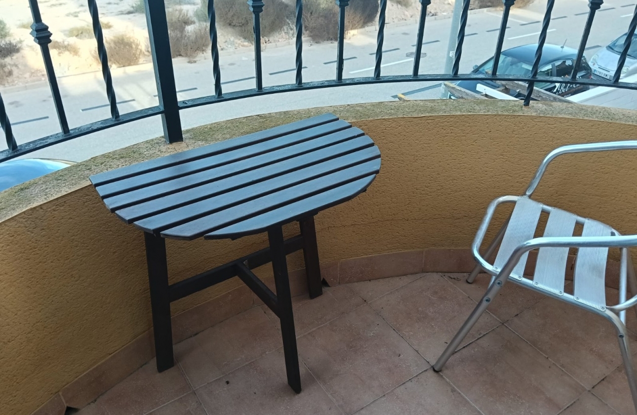 Resale - Villa - Los Montesinos - La Herrada