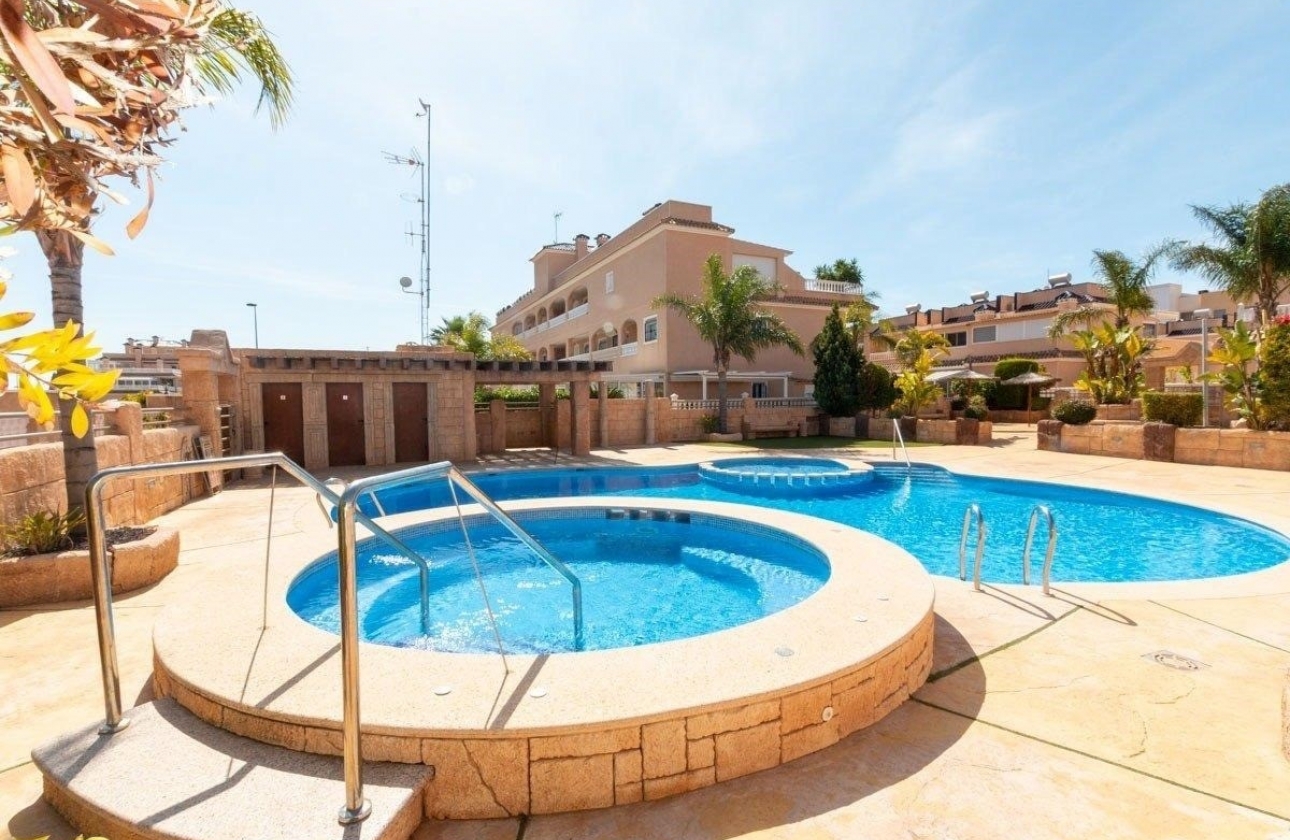 Revente - Appartement - Orihuela Costa - Los Dolses