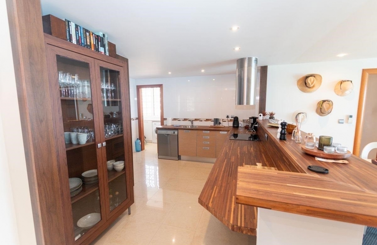 Resale - Apartment / flat - Torrevieja - Playa del Cura