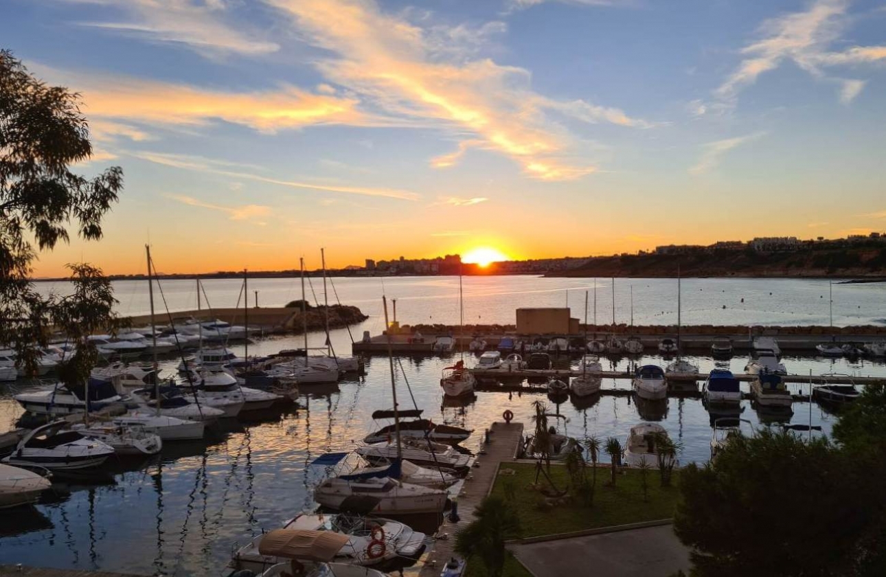 Resale - Apartment / flat - Orihuela Costa - Campoamor