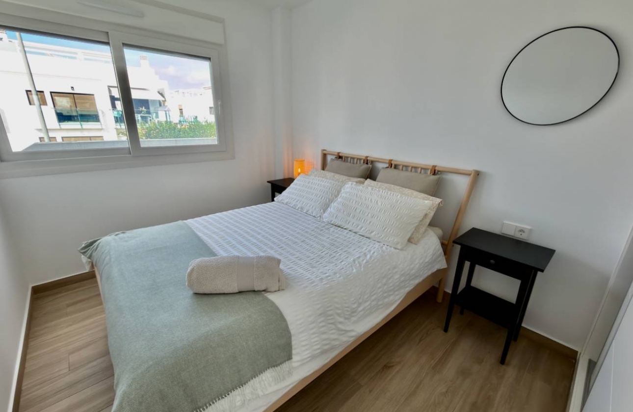 Resale - Apartment / flat - Orihuela Costa - Vistabella