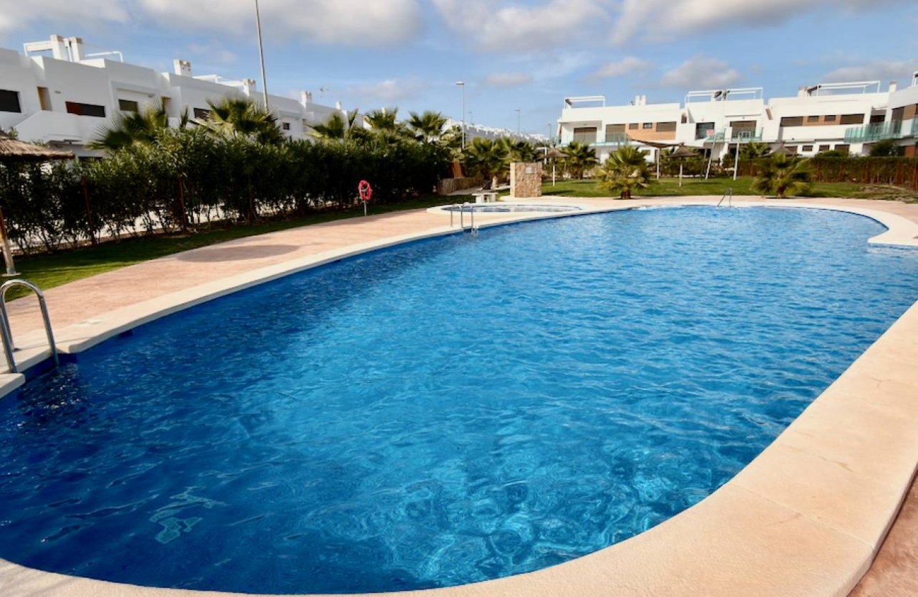 Resale - Apartment / flat - Orihuela Costa - Vistabella