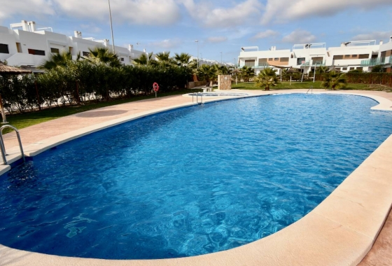 Resale - Apartment / flat - Orihuela Costa - Vistabella