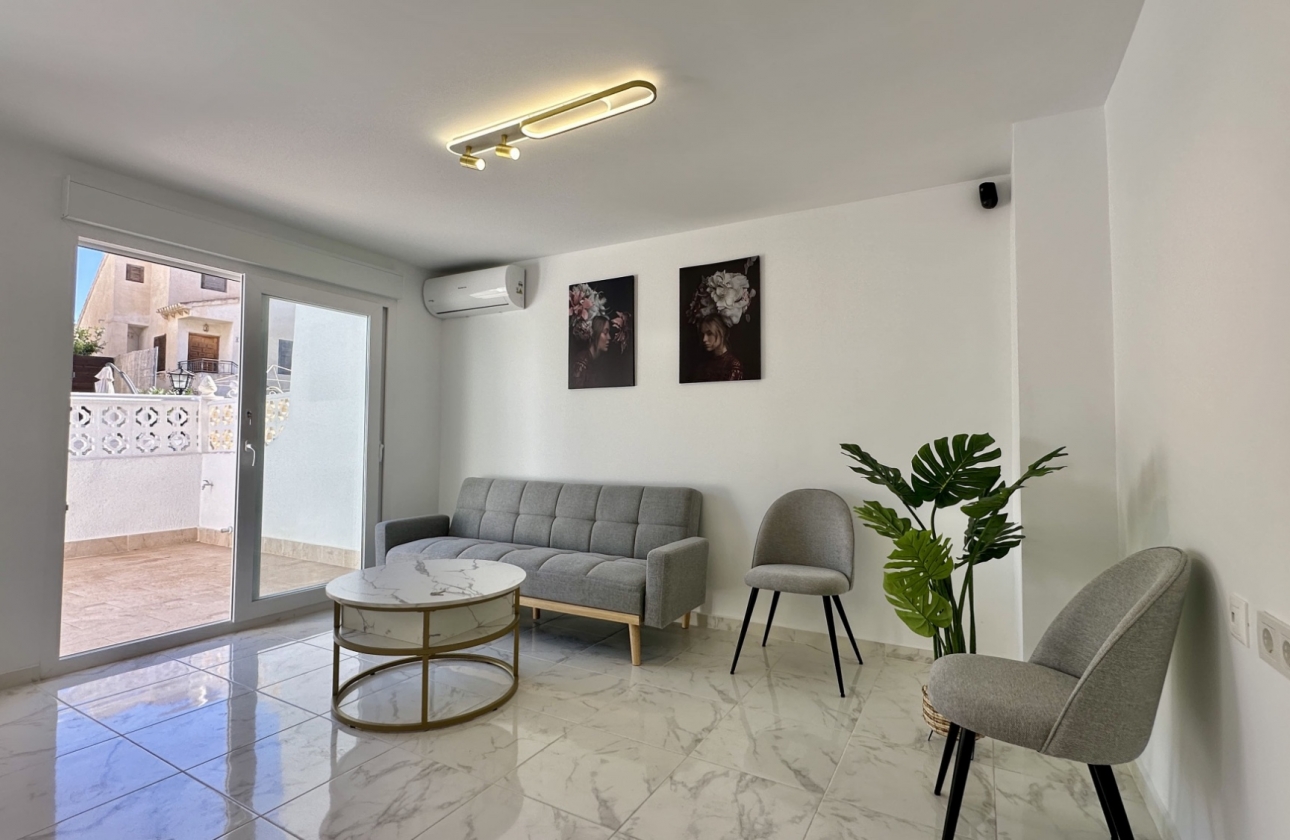 Resale - House - Torrevieja - Los Balcones