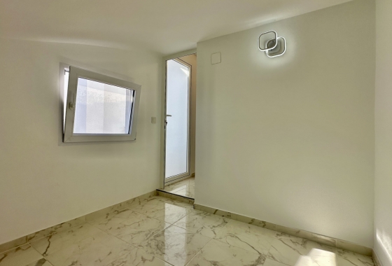 Resale - House - Torrevieja - Los Balcones