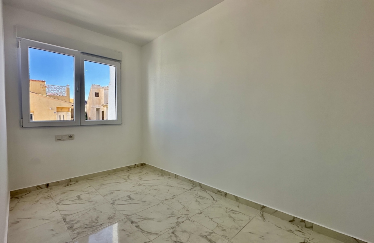 Resale - House - Torrevieja - Los Balcones