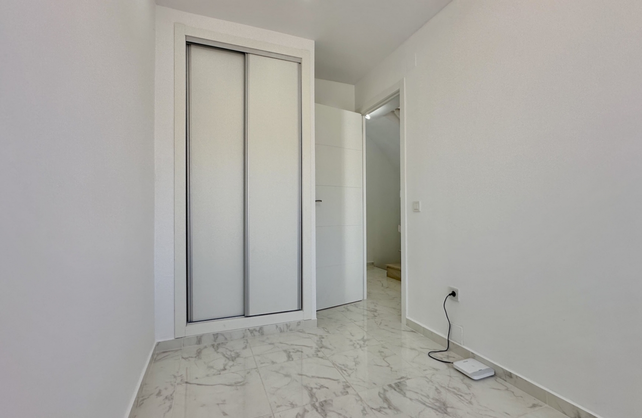 Resale - House - Torrevieja - Los Balcones