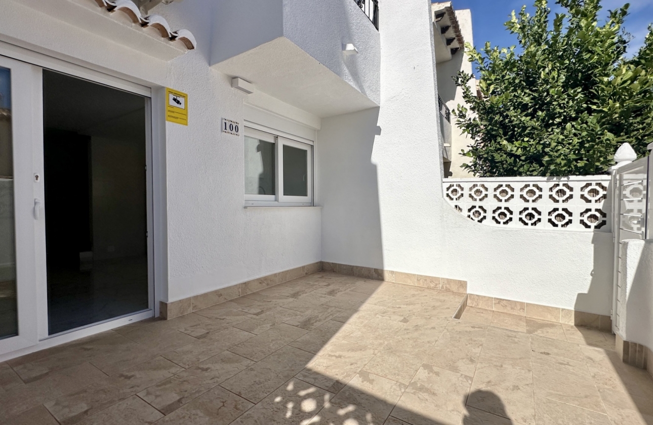 Resale - House - Torrevieja - Los Balcones