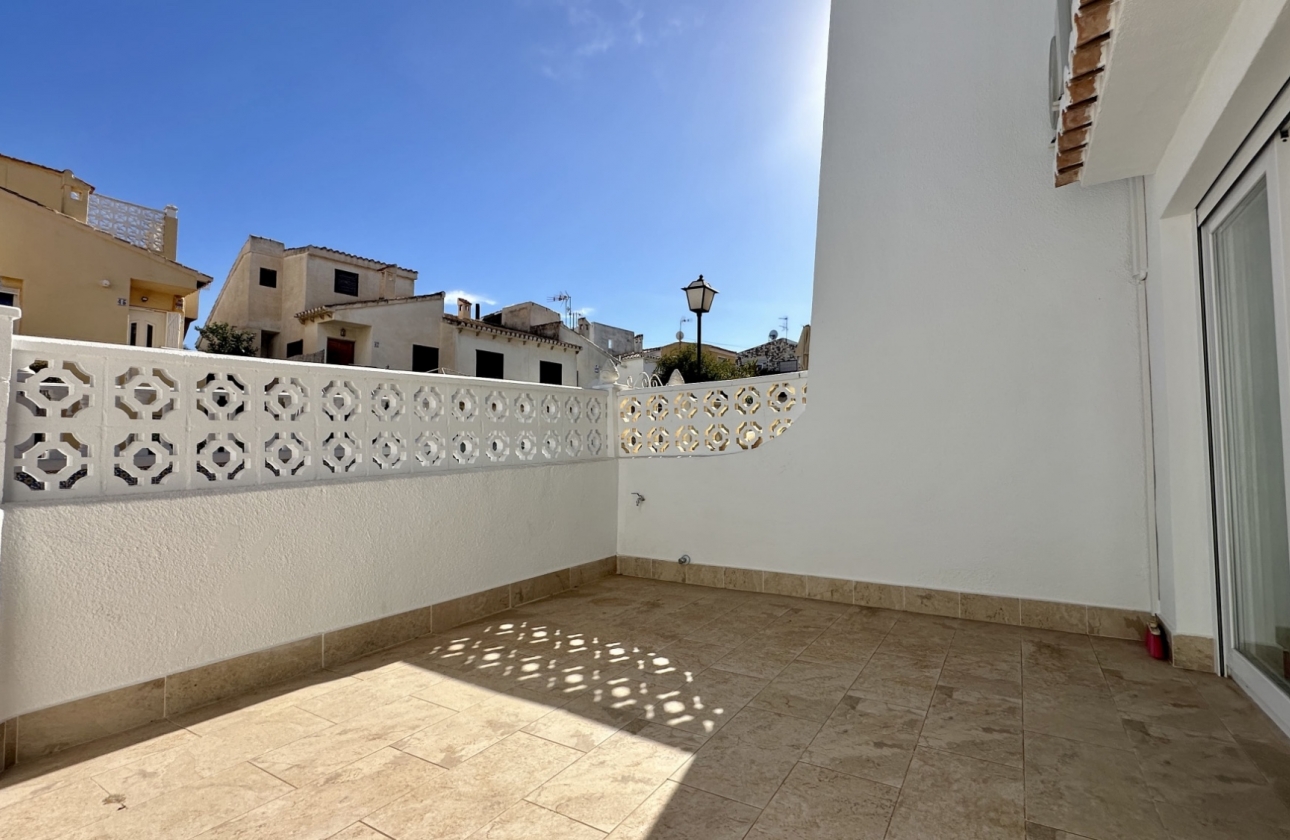 Resale - House - Torrevieja - Los Balcones